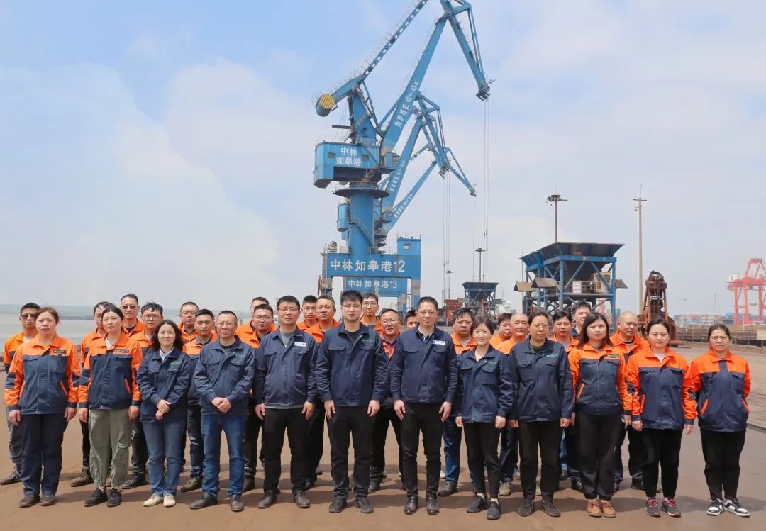 6461a225dd1ba.jpg 978b18c916bf827aa5db322fad493c80.jpg